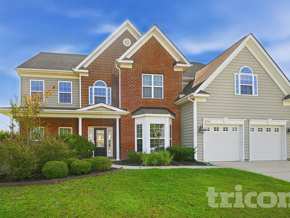 2082 Feldspar Dr NW