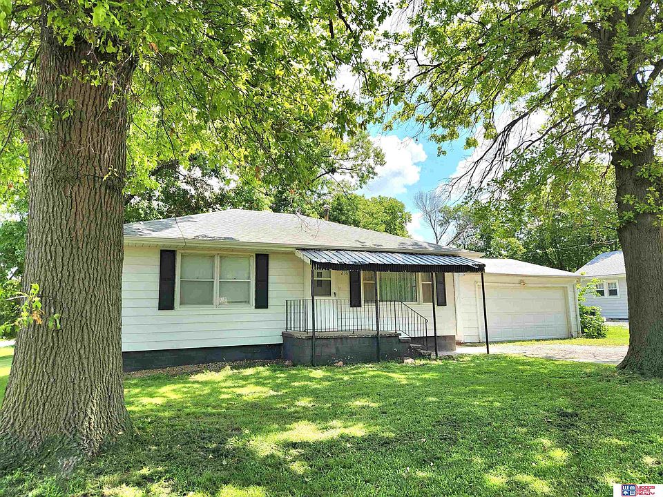 236 Cummings St Beatrice NE 68310 Zillow