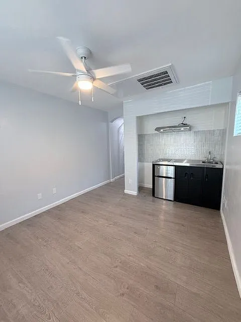 1 bed, 1.0 bath, 300 sqft, $1,150 — Photo 4