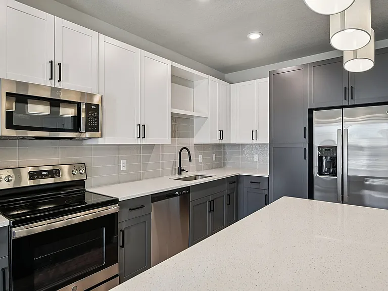 32-web-or-mls-123 Integra TC Blvd Unit 2110-S3110-010