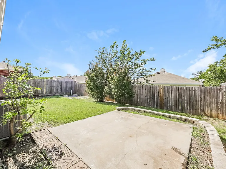 2370 Stagecoach St — Photo 16