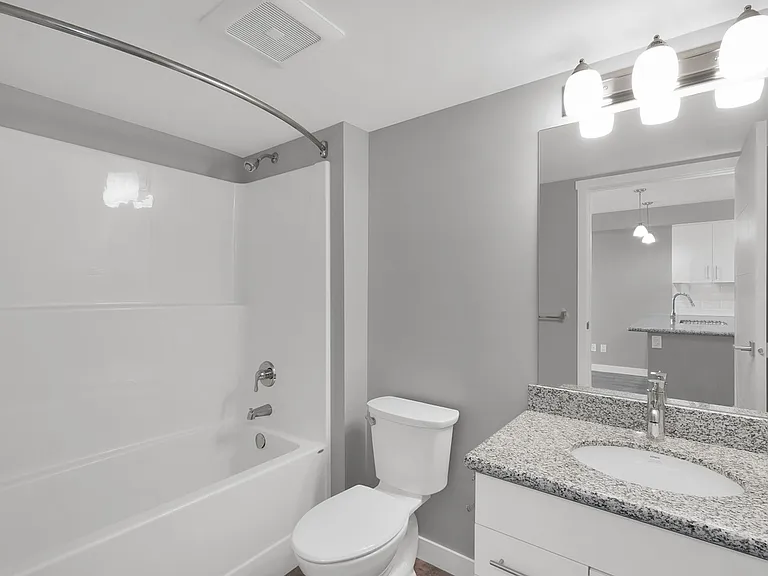 728 Meaford Ave — Photo 10