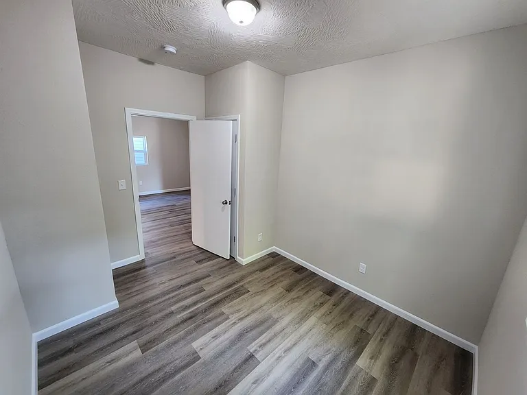 2153 N National Ave — Photo 18
