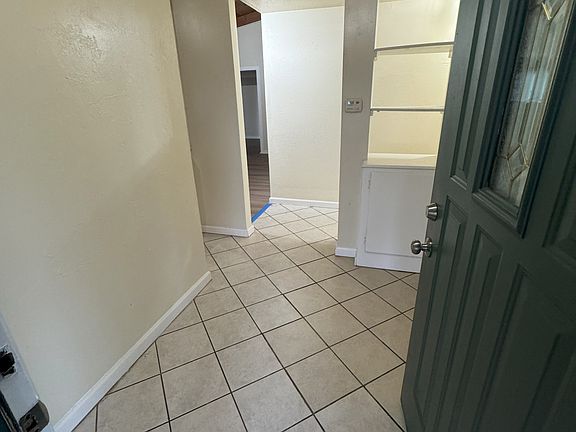 3rd image of 6026 Harrisburg Pl