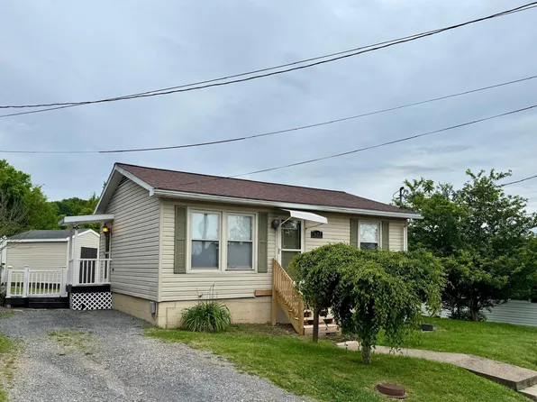 1622 Henderson Ave, Clarksburg, WV 26301