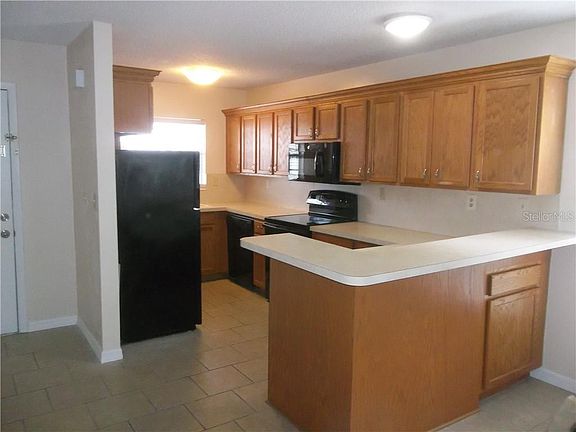 2nd image of 313 Dirksen Dr APT B16