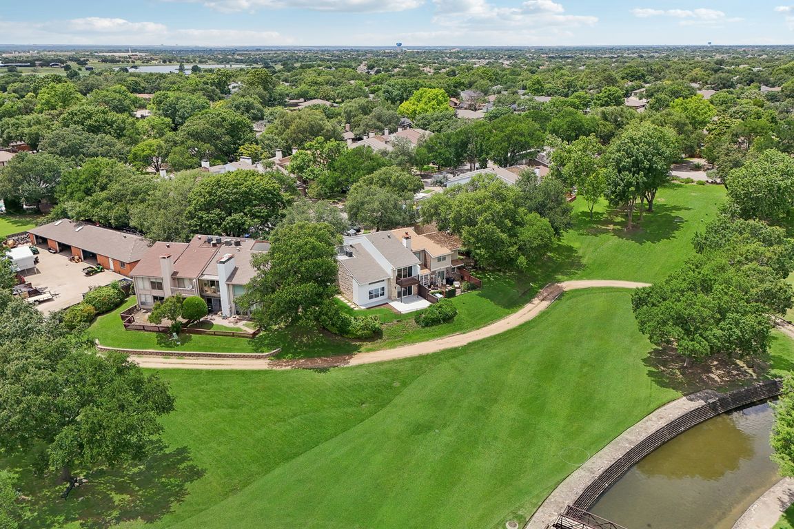 Shady Lake Cir-2905-048.jpg