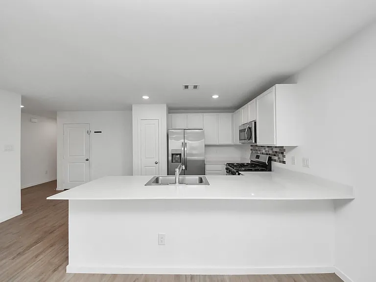 1607 Red Oak Dr — Photo 20