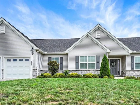 613 Rishel Dr, York, PA 17406