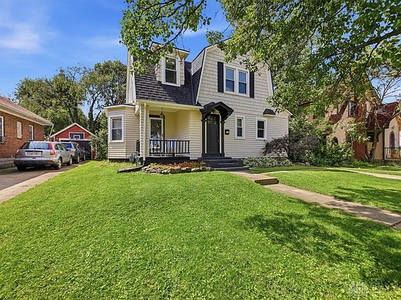 3rd image of 1427 Pythian Ave
