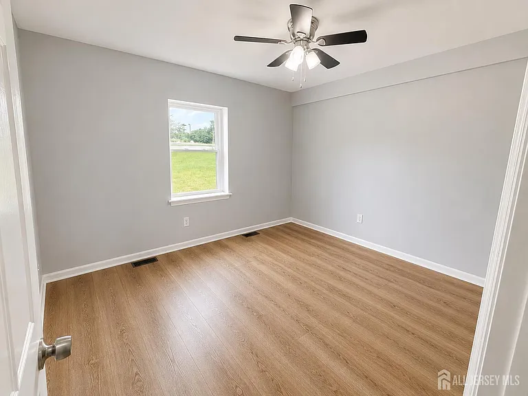 50 Davidson Rd #A — Photo 10