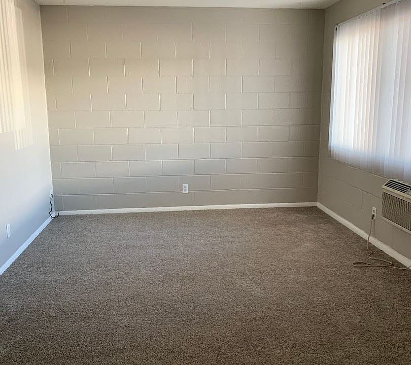2nd image of 190 Locust St APT B
