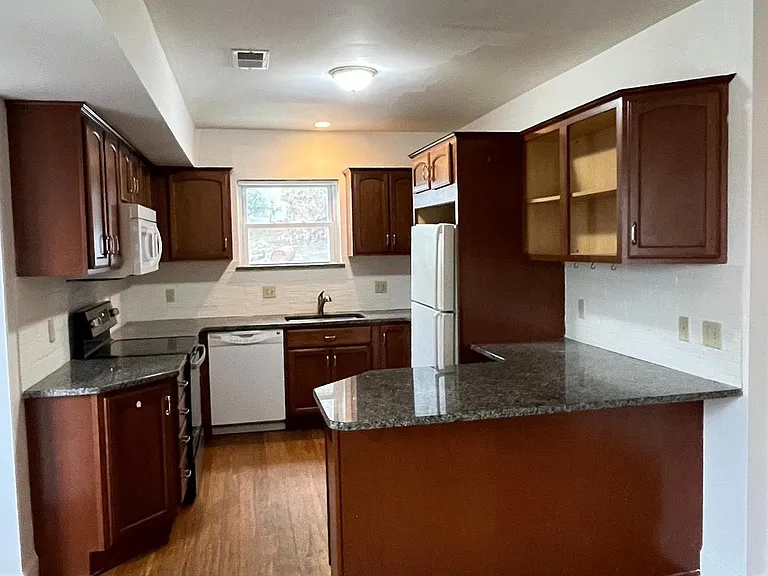 5 Ehst Rd — Photo 6