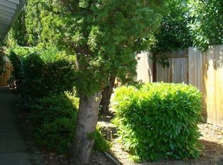 1963 Crater Lake Ave APT 4, Medford, OR