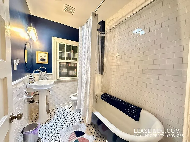 1414 Oak St NW — Photo 25