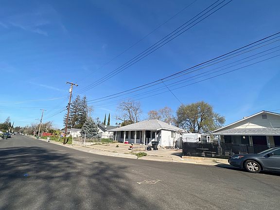 2nd image of 941 Hawk Ave