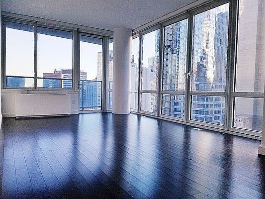 1st image of 113 Nassau St APT 28D