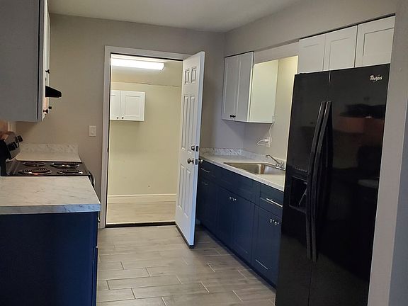 4th image of 15149 Westminister Ave APT A