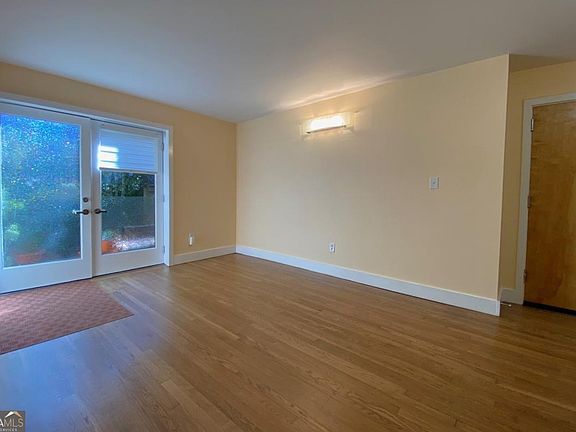 2nd image of 181 Powell St SE APT 2