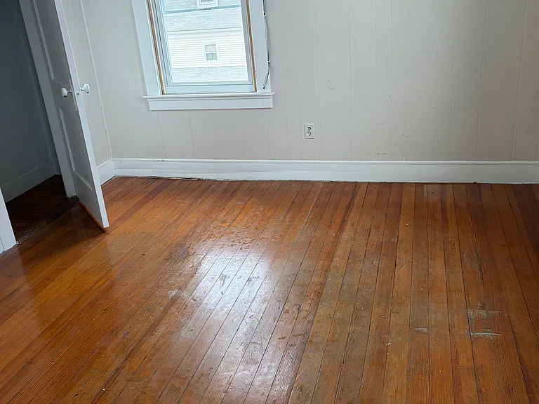 27 9th St #4S — Photo 7