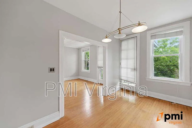 2 bed, 1.0 bath, 900 sqft, $1,700 — Photo 4