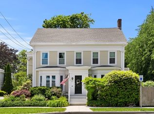 211 High St #2, Newburyport, MA 01950