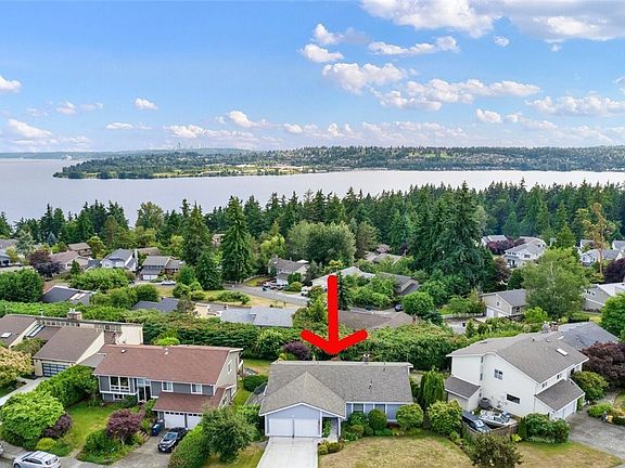 2nd image of 8123 NE 115th Way