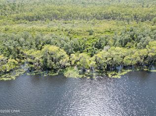 3902 Union Hill Rd, Caryville, FL 32427