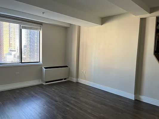 Rented by Stonehenge NYC LLC | media 4