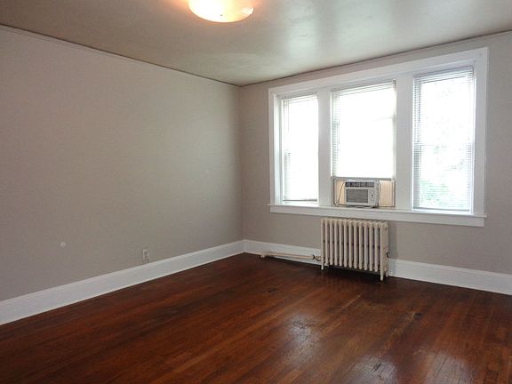 3rd image of 910-916 Spotswood Ave #6A