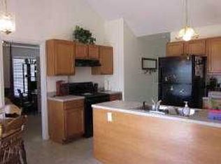 182 Freeland Rd, Dawsonville, GA 30534