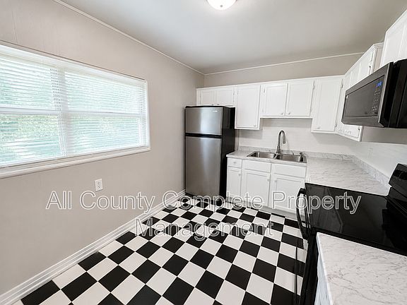 5th image of 10415 Briarcliff Rd E