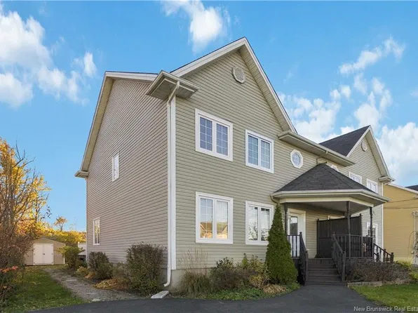 95 Christopher Cres, Moncton, NB E1G 0A4