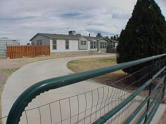 3rd image of 732 Sunny Sands Dr