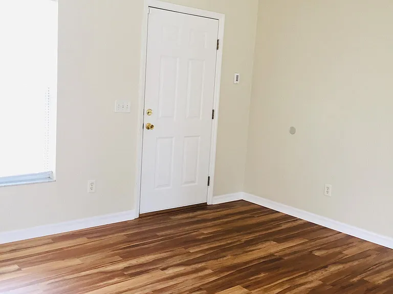 143 Larch Rd — Photo 3