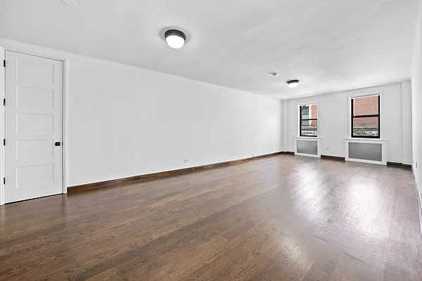 Rented by Douglas Elliman | media 19