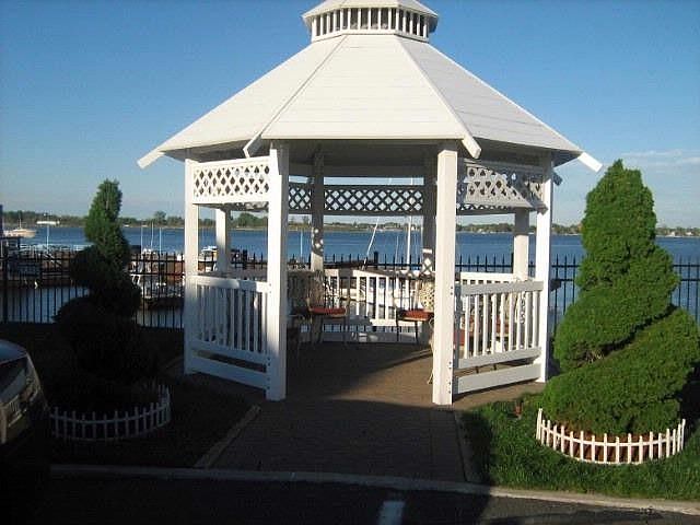 2nd image of 1428-1444 Outlook Ave #3