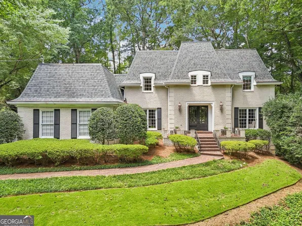 1382 W Wesley Rd NW, Atlanta, GA 30327