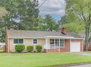 605 Spruce Rd, Newport News, VA 23601