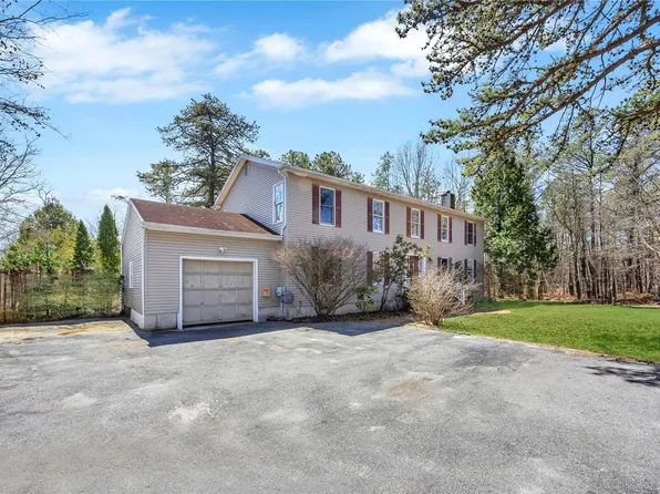 51 Bellows Pond Road, Hampton Bays, NY 11946