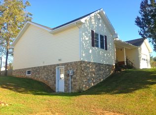 221 Tise St, Floyd, VA 24091