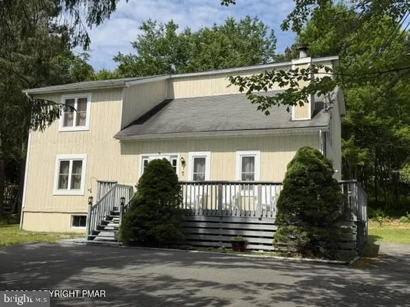 181 Granite Rd, Long Pond, PA 18334