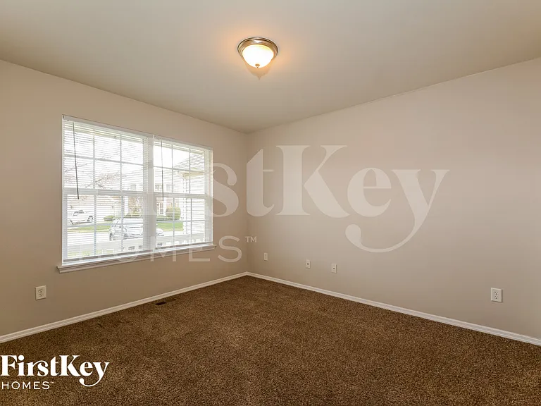 14 Rivermeadows Dr — Photo 12
