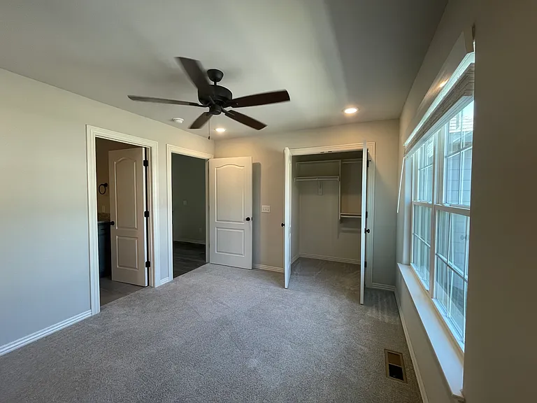 2305 Oriole St #E — Photo 10
