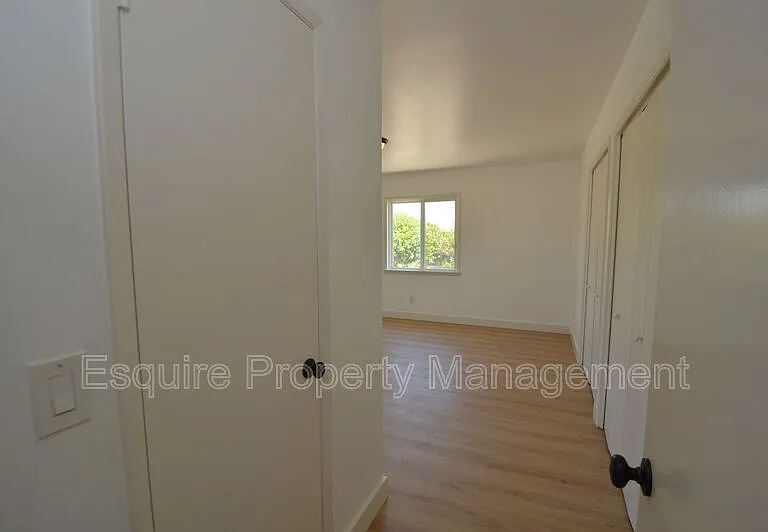 13515 W Telegraph Rd — Photo 25