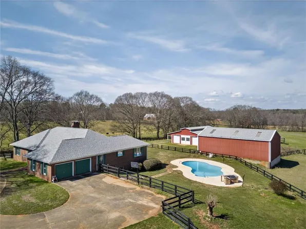 365 Lovell Rd, Temple, GA 30179