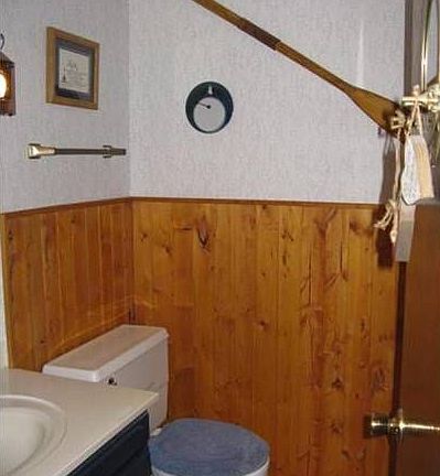 1st floor bath