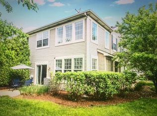 2270 Gallant Fox Cir, Montgomery, IL 60538