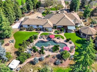 6766 E Carmalee Ln, Fresno, CA 93727