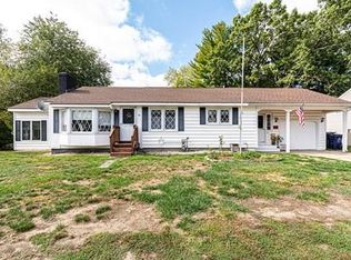 34 Leonard Ave, Dracut, MA 01826